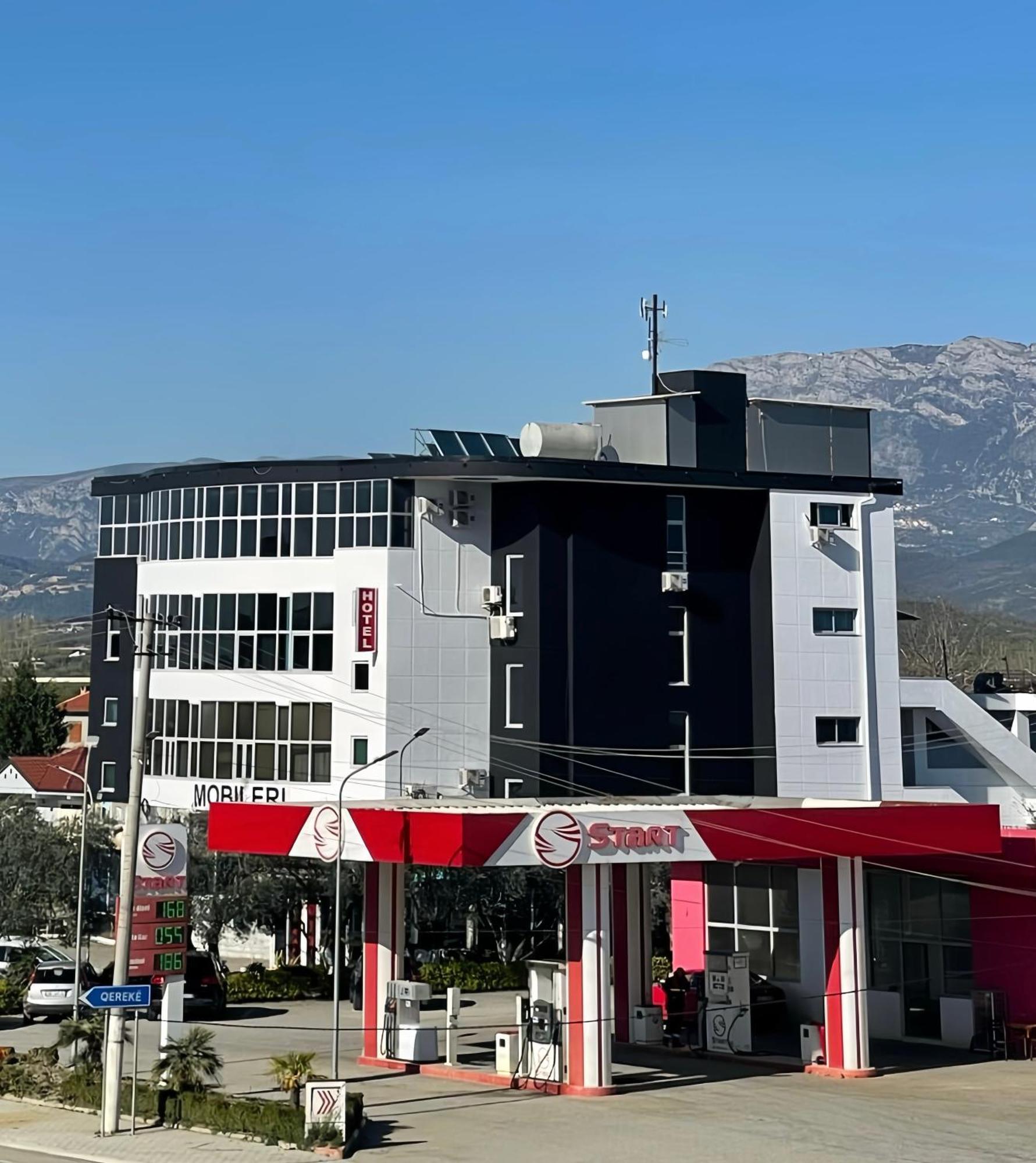 Grand Hotel Gjyshi Qerrexhias Exterior foto